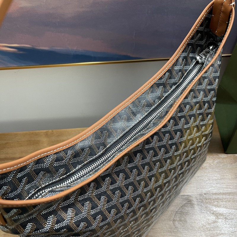 Go*ard purse