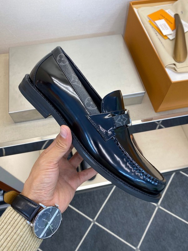 LVT shoes