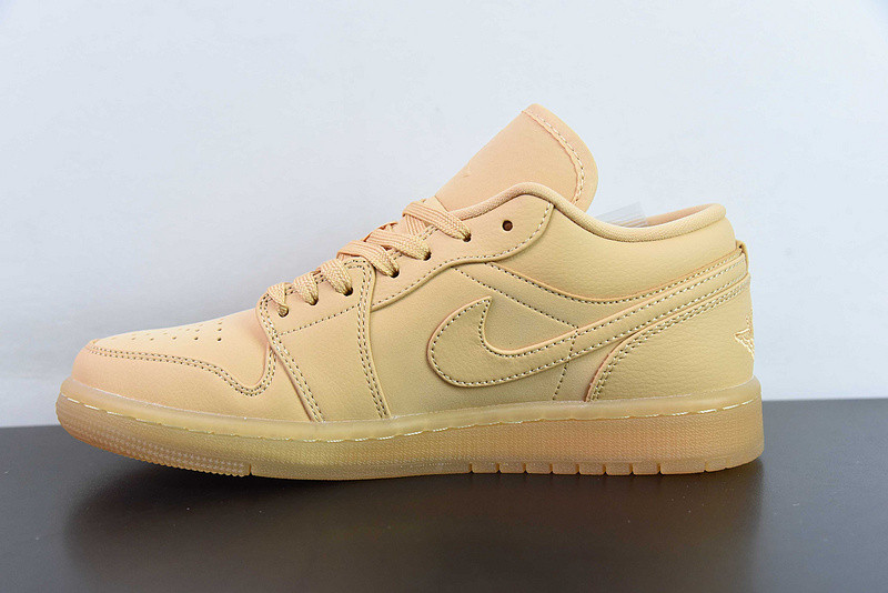 Air Jordan 1 Low “Pale Vanilla” FZ3972-294