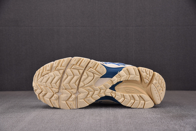 ASICS Gel‑Kahana 8 Brown/Blue 1011B109‑203