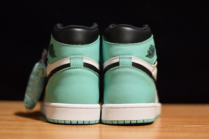 AIR JORDAN 1 RETRO HIGH OG NRG "IGLOO" 8614285-100