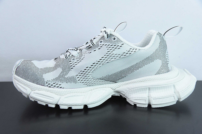 BC 3XL SNEAKER