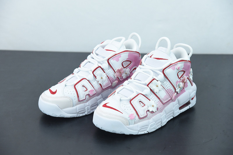 NIKE AIR MORE UPTEMPO 96 GS"WHITE/CHERRY BLOSSOMS