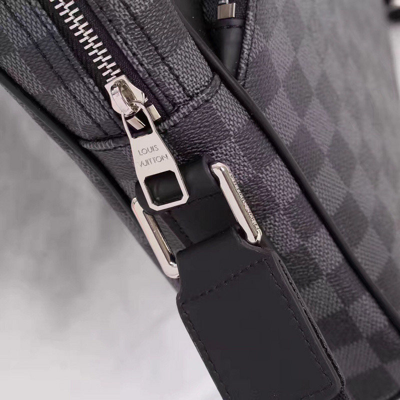 LVT PURSE