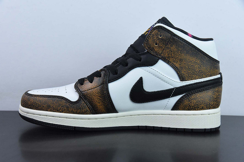 Air Jordan 1 Mid “Wear Away” DQ8417-071