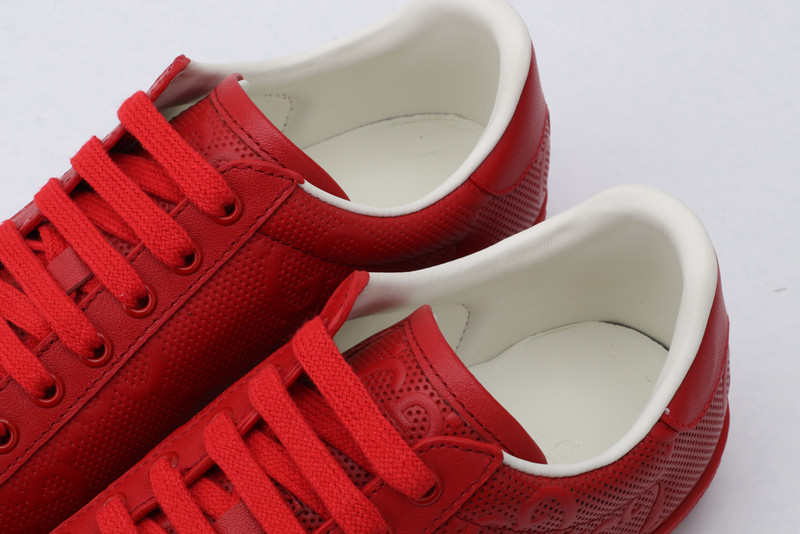 G*u*i sneaker
