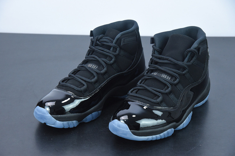 AIR JORDAN 11 RETRO 