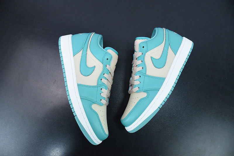 AIR JORDAN 1 LOW 