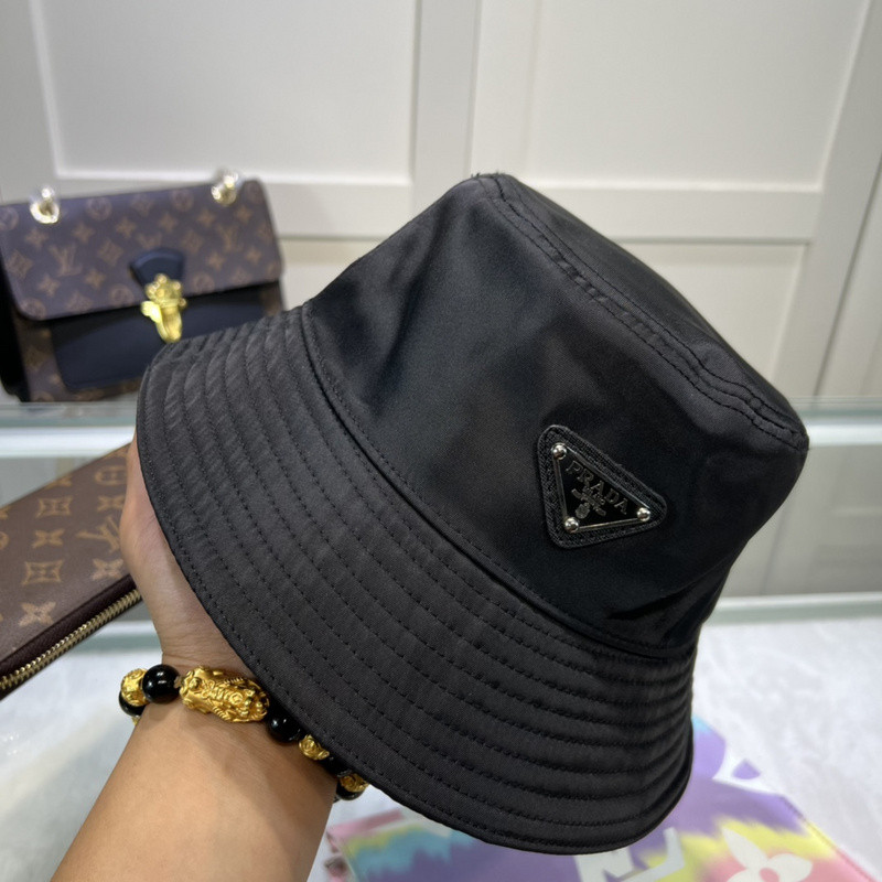 Pra*a hat