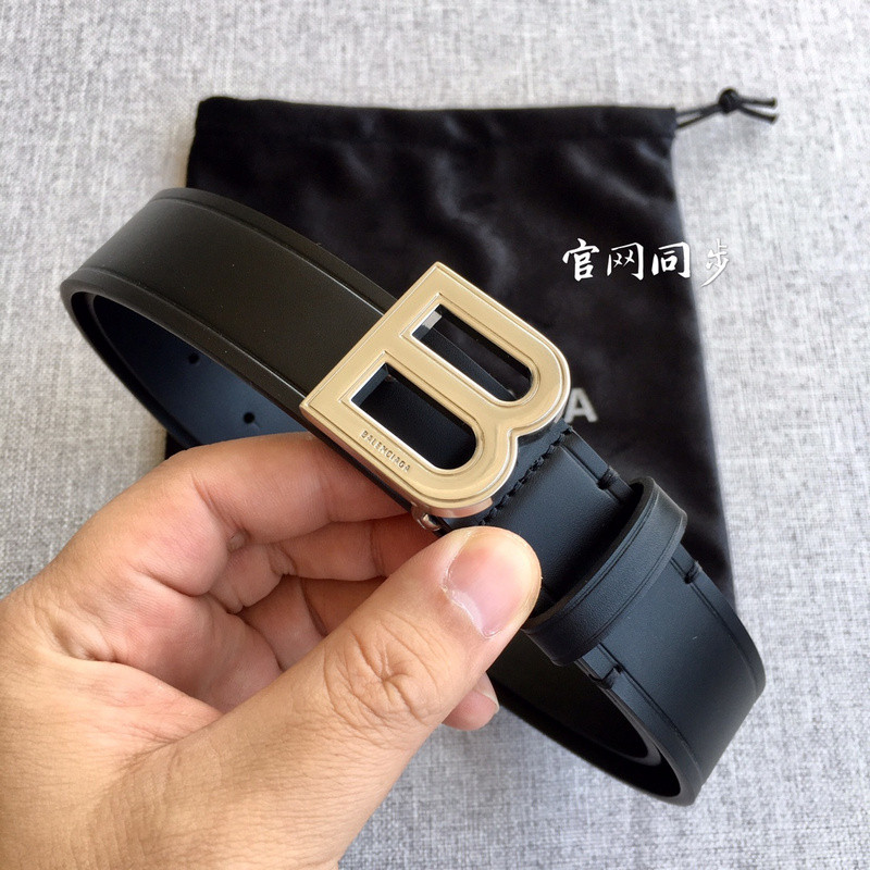 Ba*len*cia*ga belt