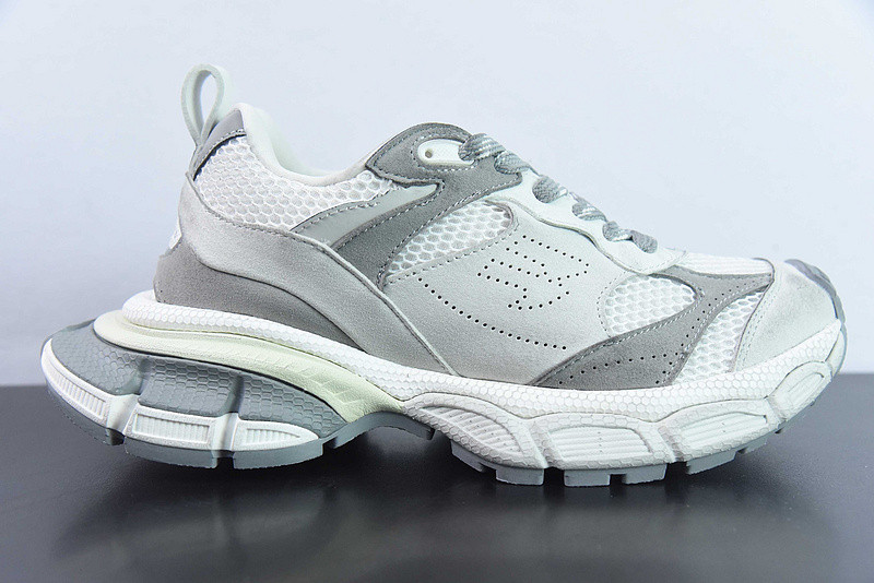 BC XL Sneakers
