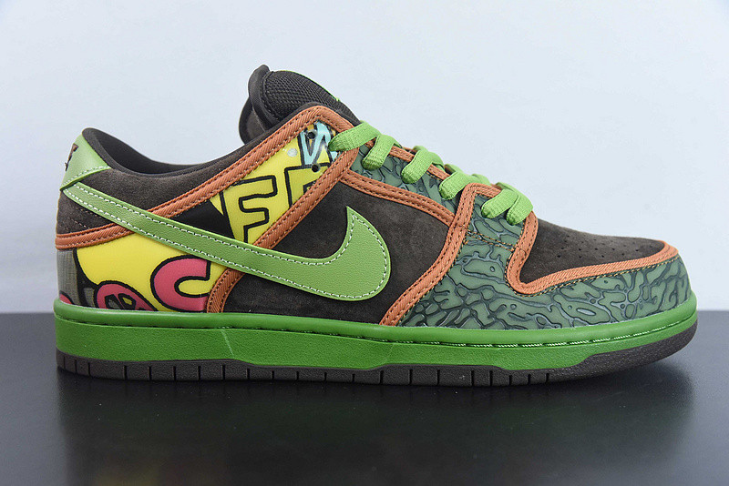Nike SB Dunk Low 
