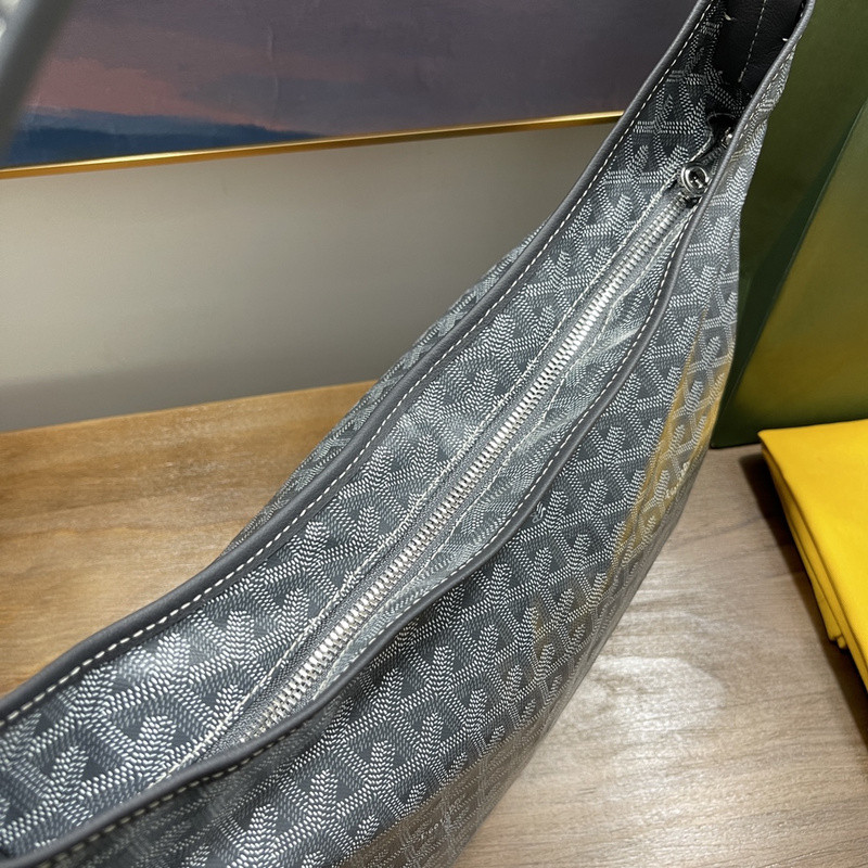 Go*ard purse