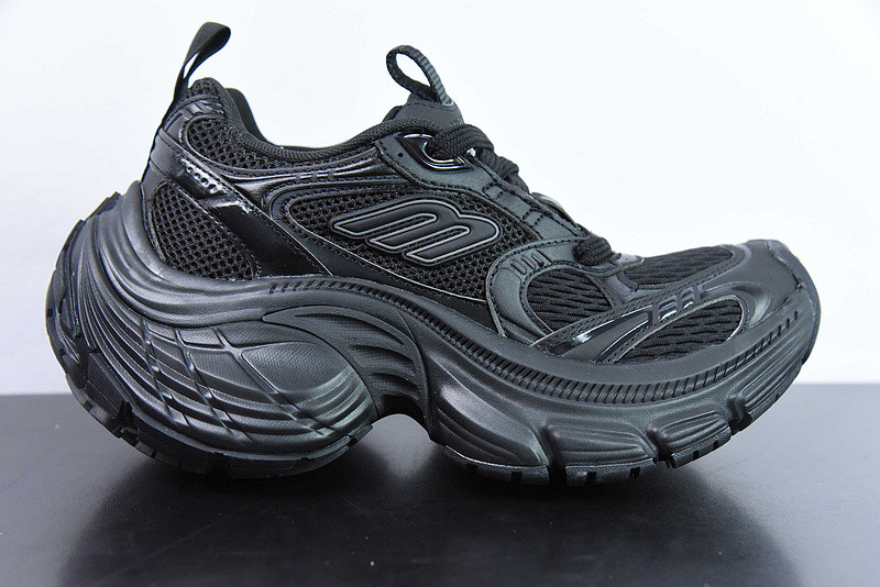 BC XL SNEAKERS