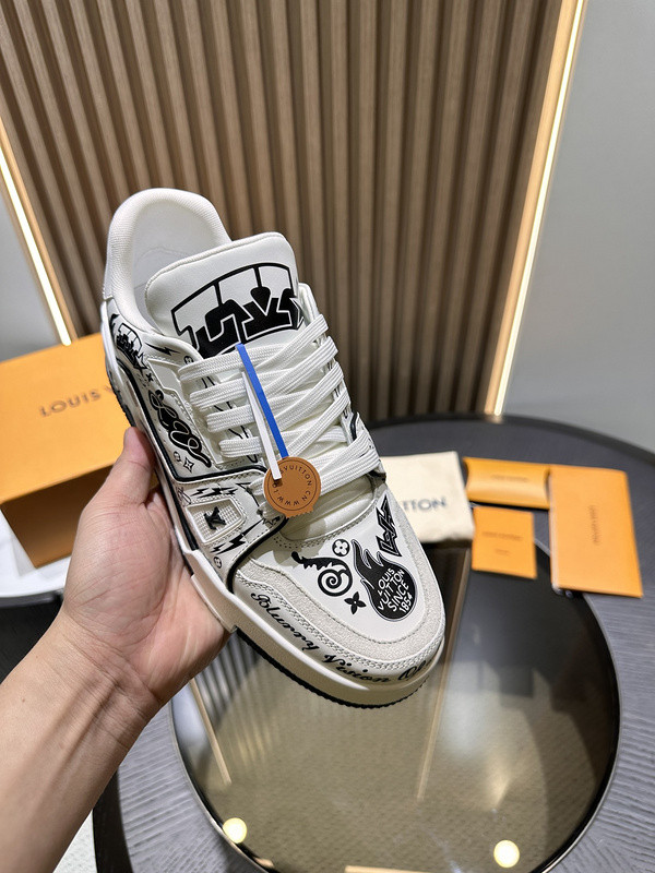 LVT SNEAKERS