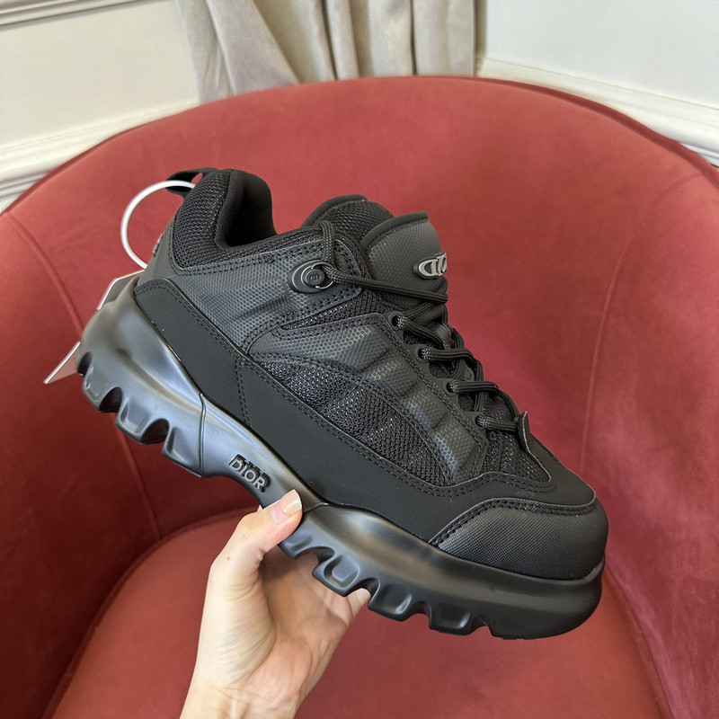 DIO* SNEAKER