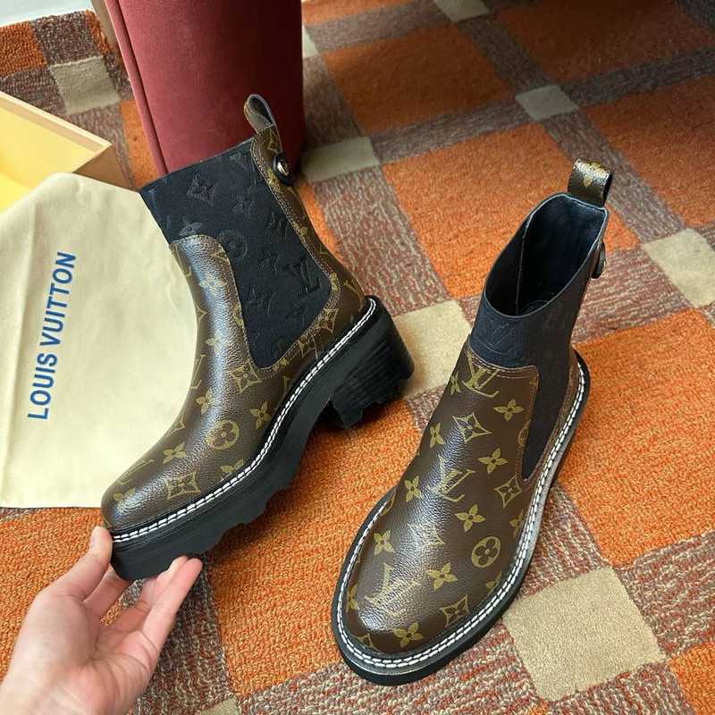 LVT BOOTS