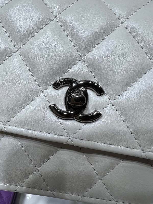 Ch*el purse