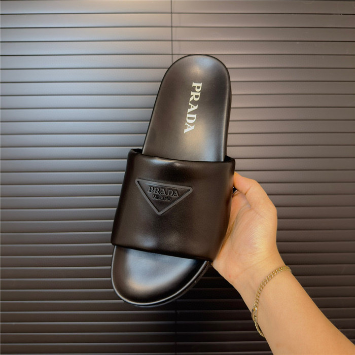 Pra*a sandals