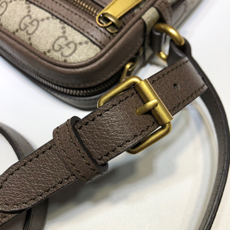 G*u*i shoulder bag