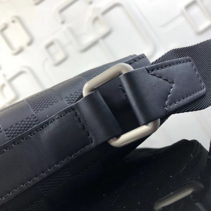 LVT PURSE