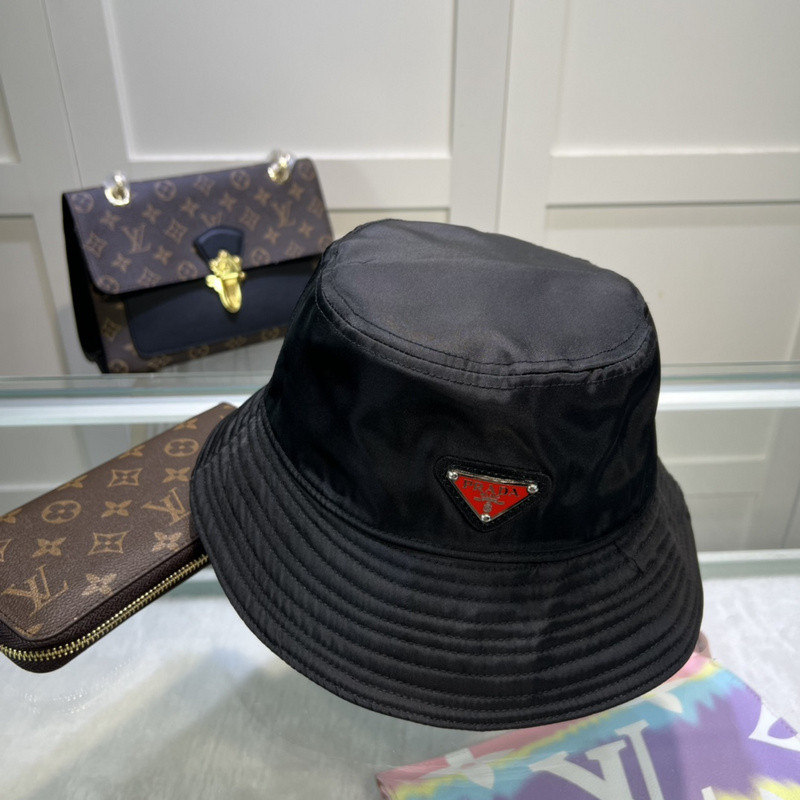 Pra*a hat
