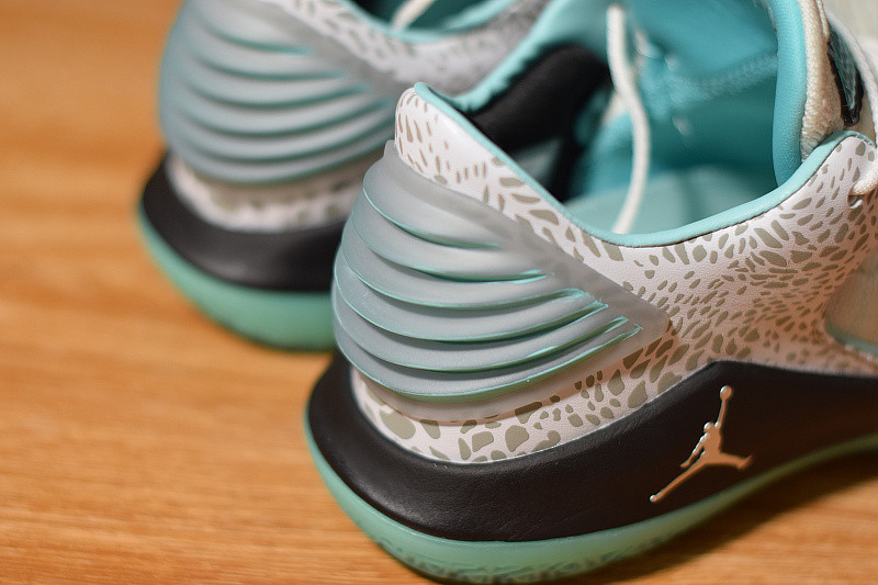 AIR JORDAN 32 LOW PF AH3347-101