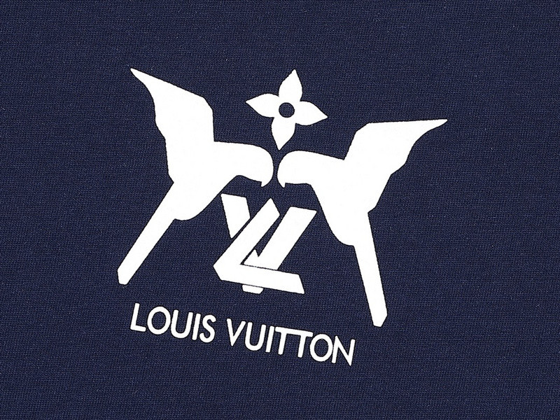 L0uis Vuitt0n
