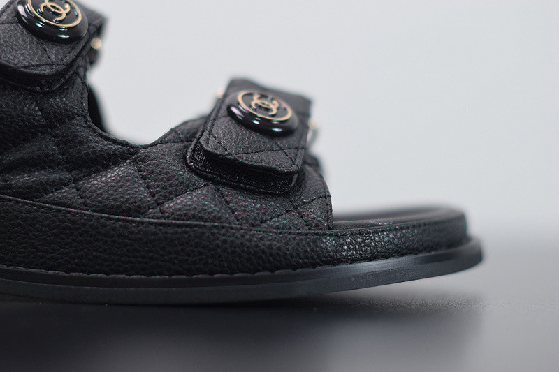 Chanel Slide