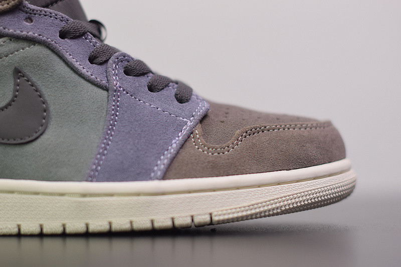 AIR JORDAN 1 MID 852542-203