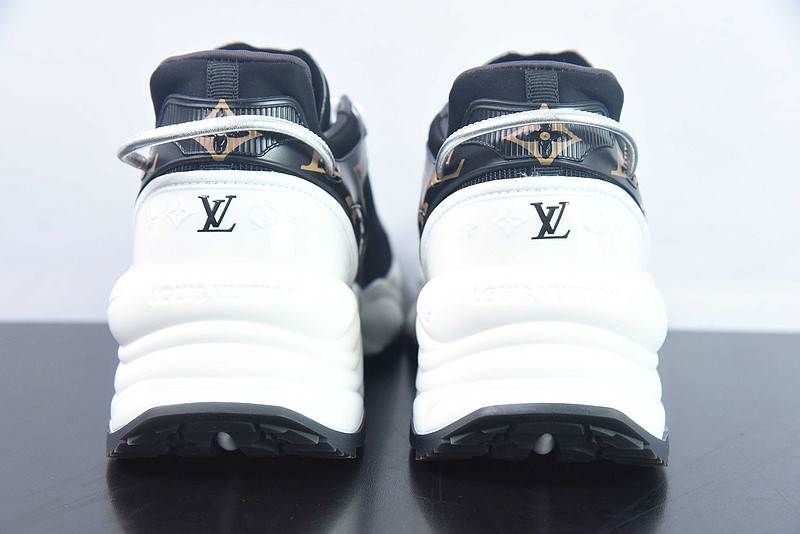 LVT SNEAKERS