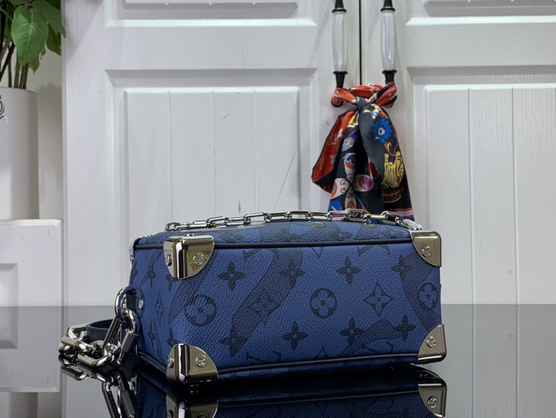 LVT PURSE