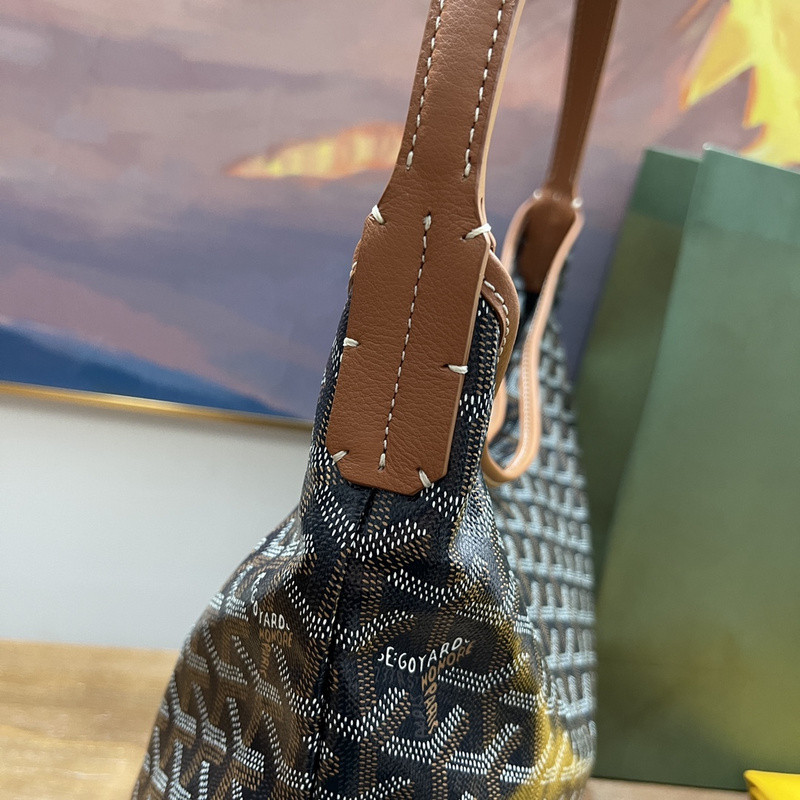 Go*ard purse