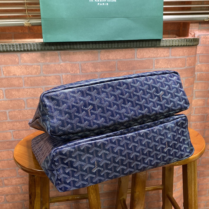 Go*ard purse