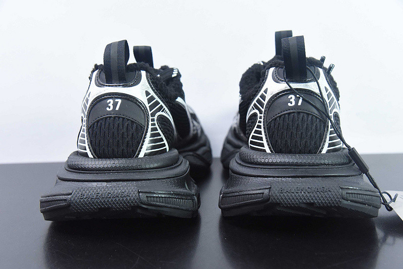 BC 3XL SNEAKER