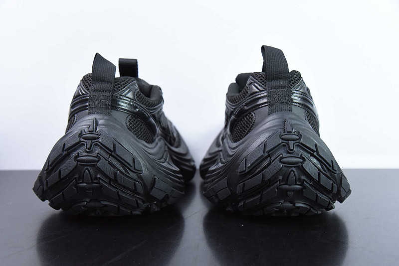 BC XL SNEAKERS