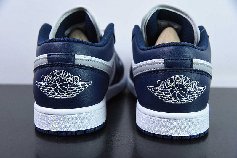 AIR JORDAN 1 LOW 