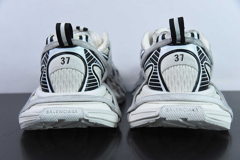 BC 3XL SNEAKER