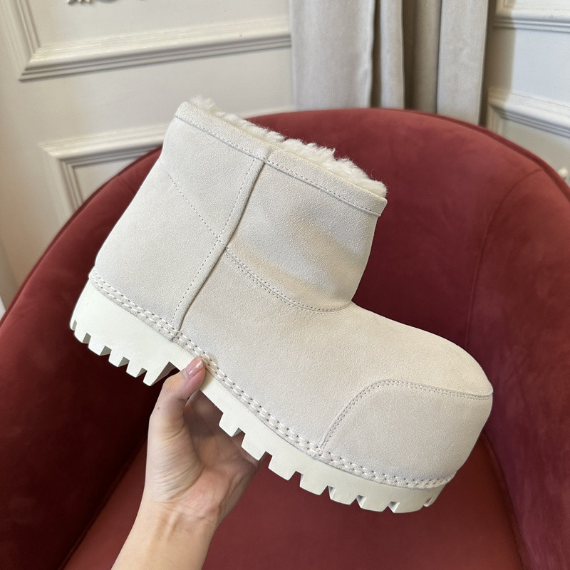 BC BOOTS