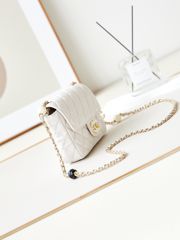 Ch*el purse
