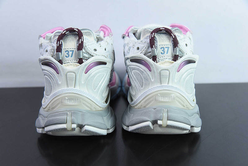 Ba*len*cia*ga runner sneaker