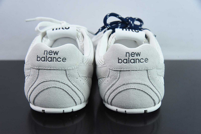 NEW BALANCE X MIUMIU SNEAKER