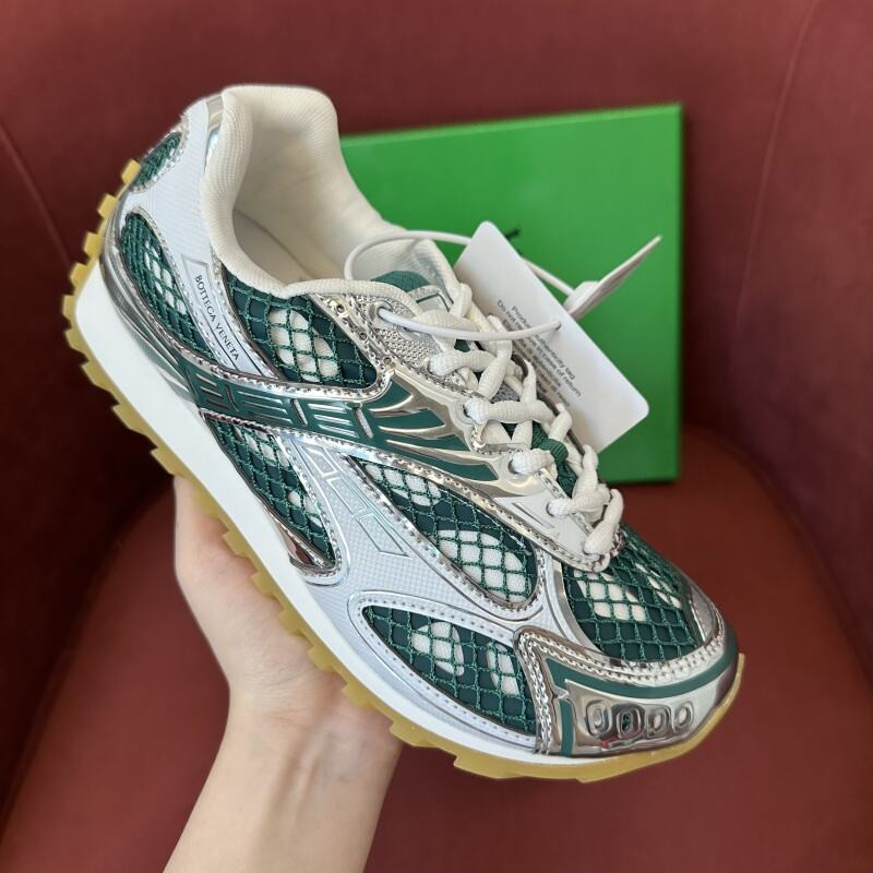 b0tte*a Ven*ta orbit sneaker