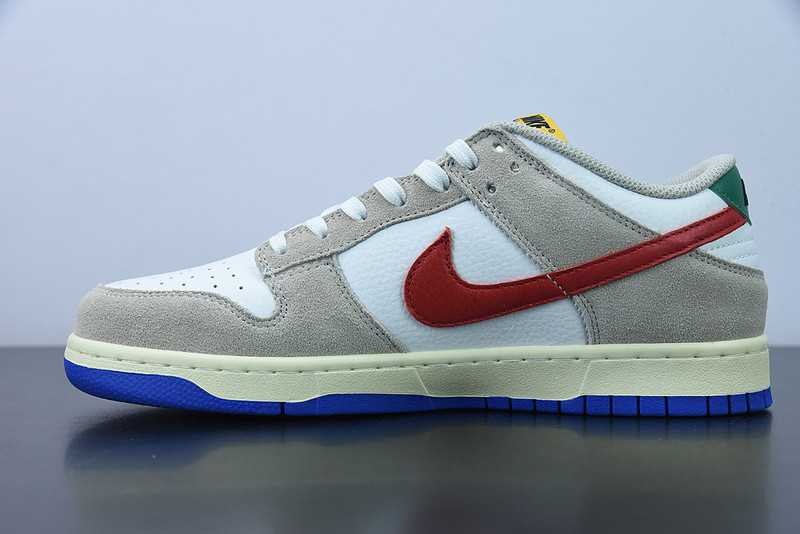 NIKE SB DUNK LOW