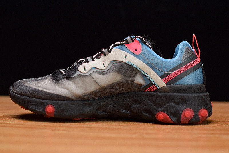 NIKE REACT ELEMENT 87 