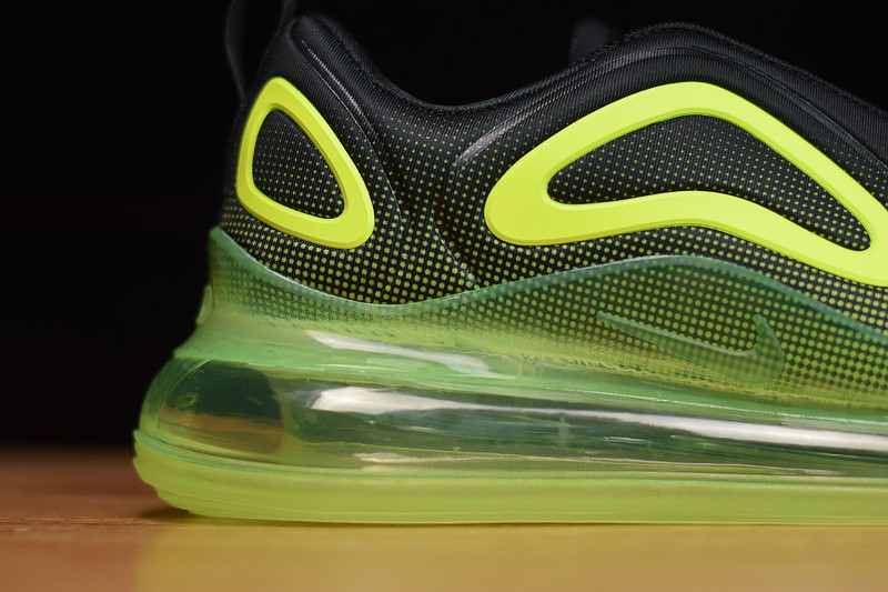 NIKE AIR MAX 720 RETRO FUTURE AO2924-008