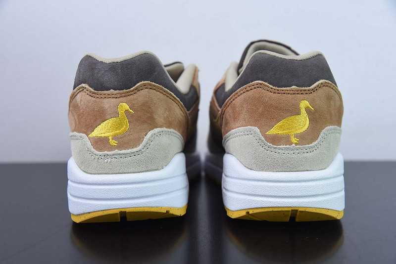 Nike AIR MAX 1 PREMIUM 