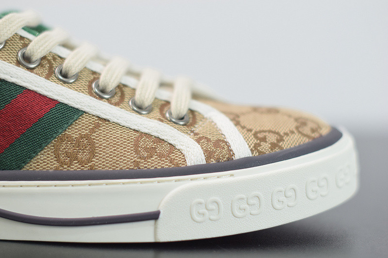 G*u*i ace embroidered low-top sneaker