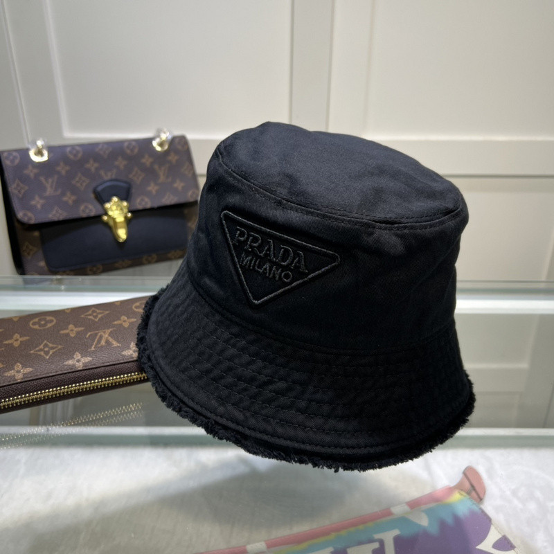 Pra*a hat