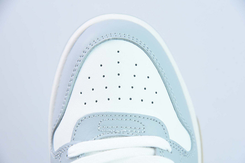 OF™ C/O VIRGIL ABLOH OUT OF OFFICE LOW-TOP LEATHER SNEAKERS ‘OOO“